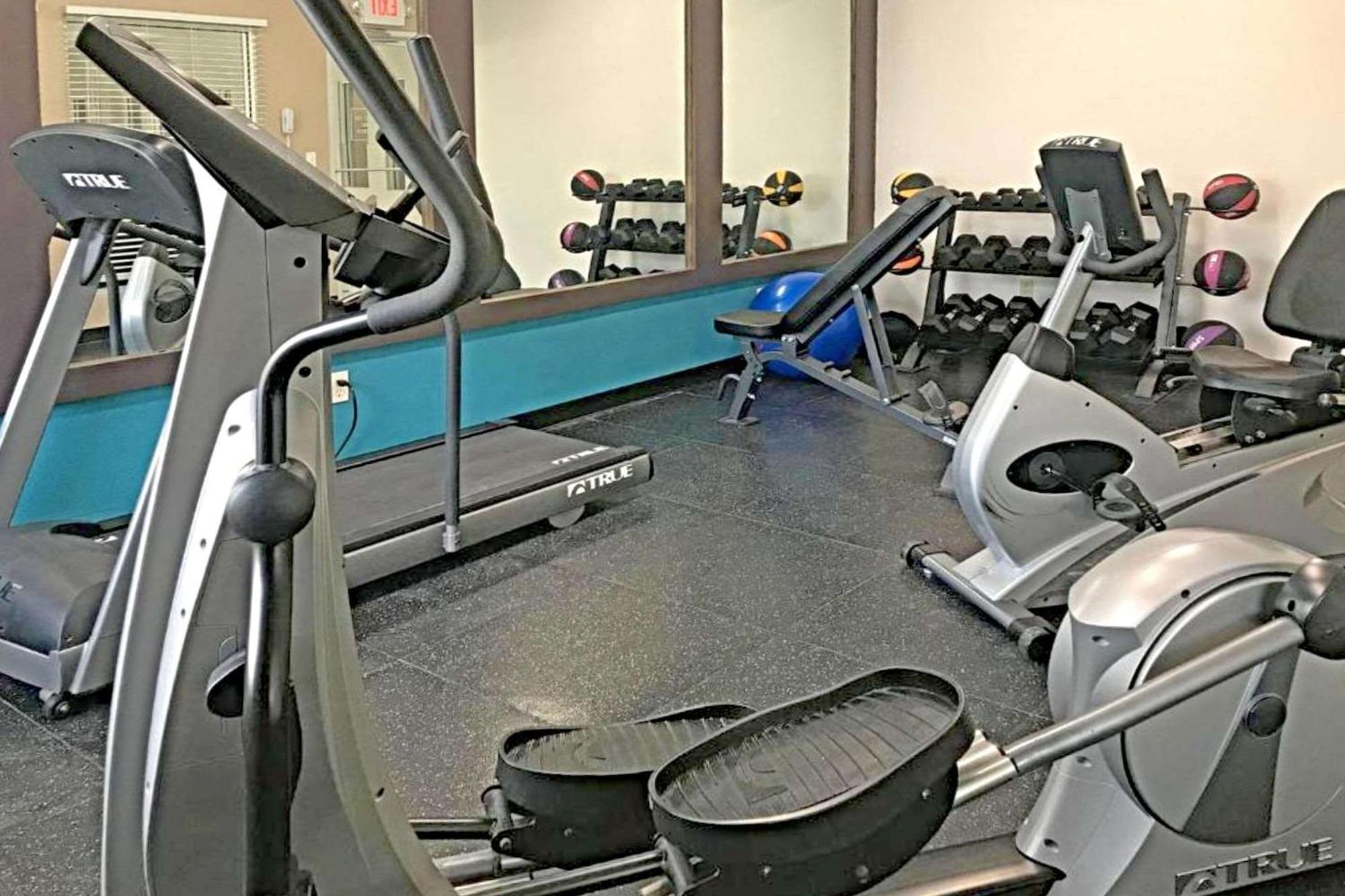 או'פאלון Rodeway Inn & Suites מראה חיצוני תמונה