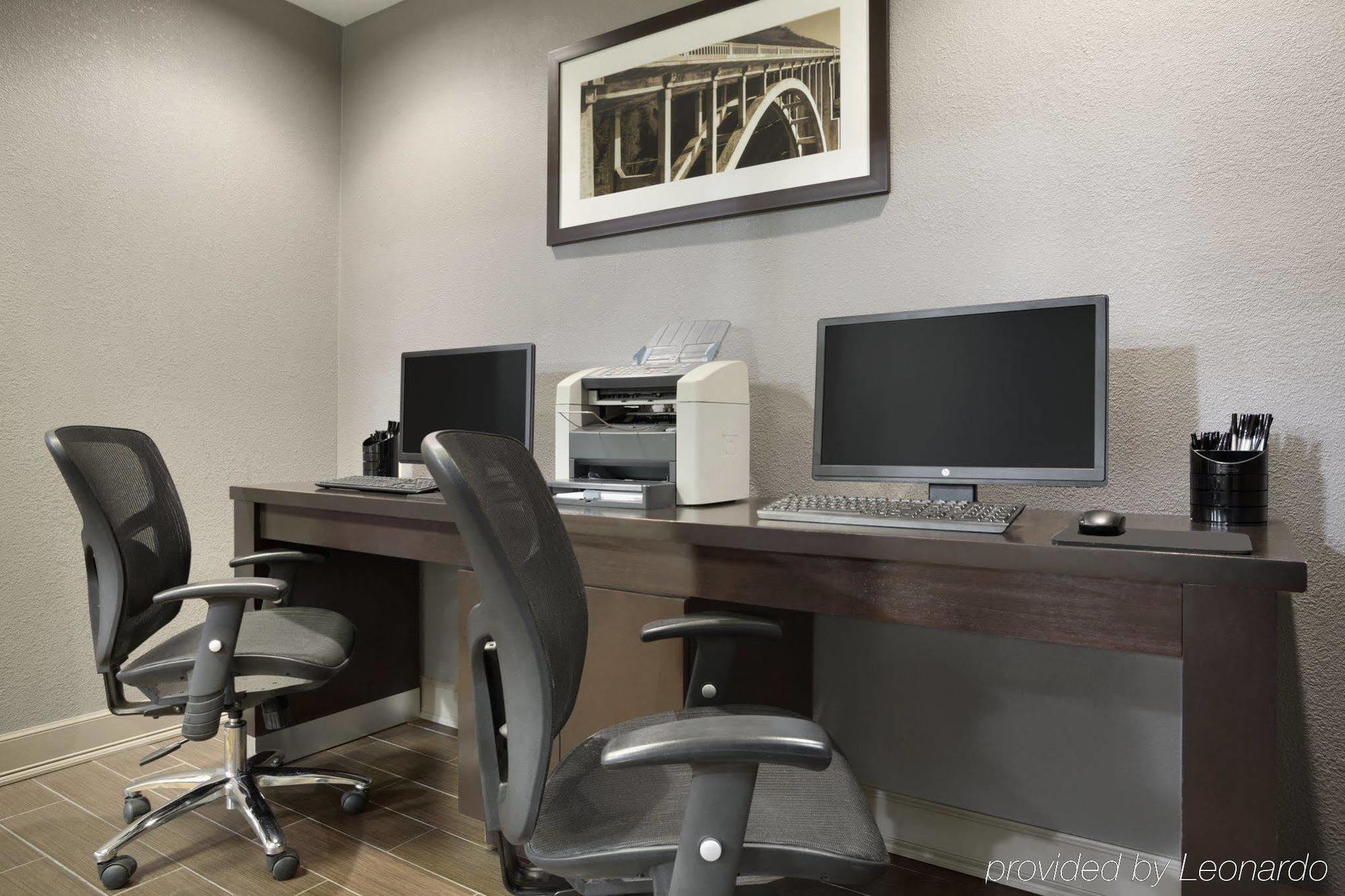 או'פאלון Rodeway Inn & Suites מראה חיצוני תמונה